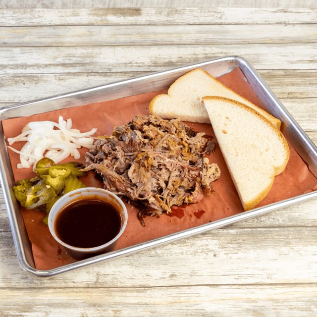 1/2 lb Pulled Pork.